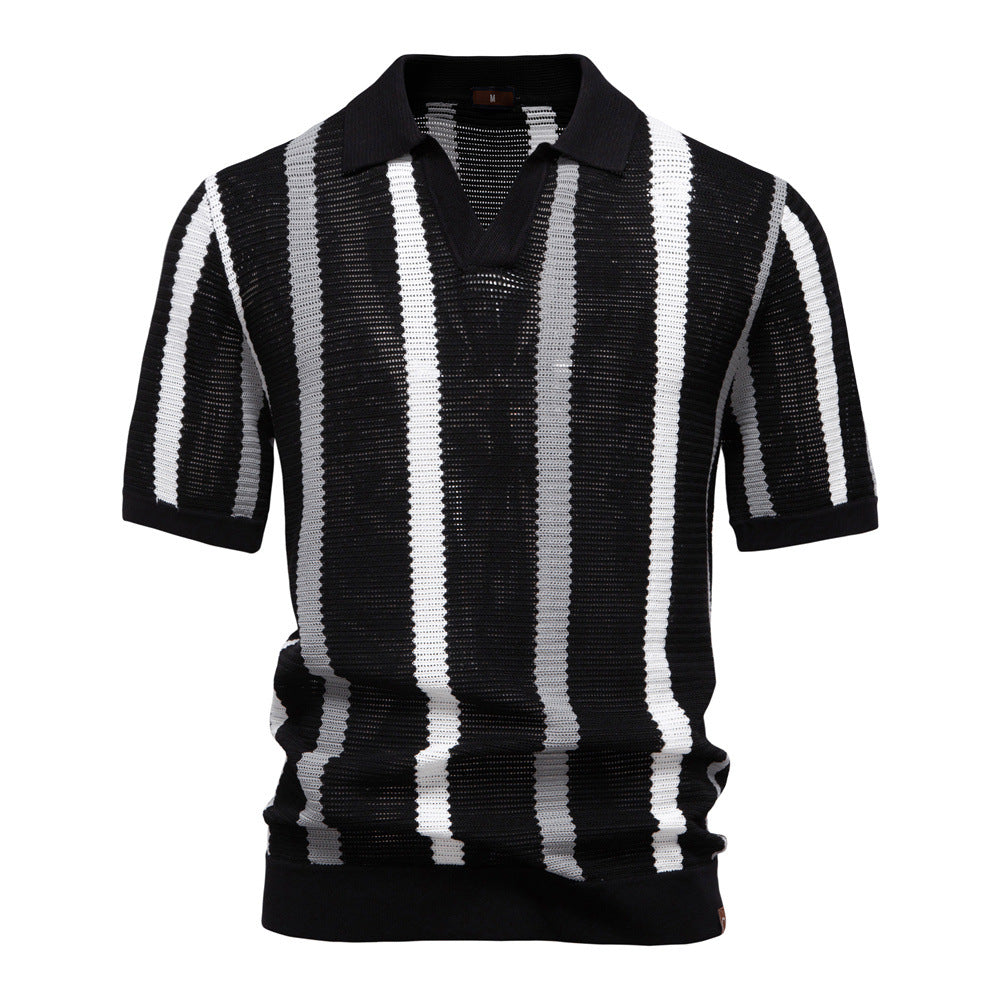 Polo uomo estiva elegante a maniche corte, design traforato a righe. Perfetta per look casual o chic da uomo.