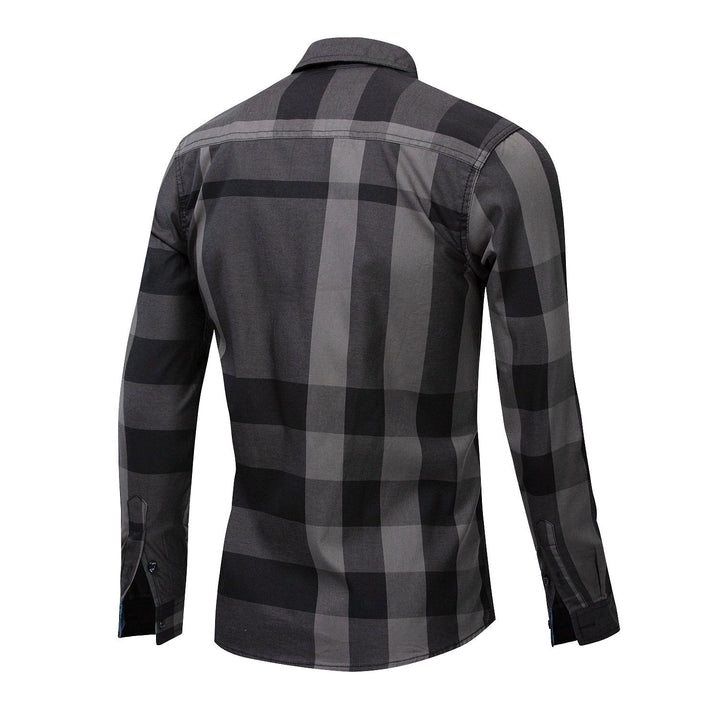 Moda uomo: camicia cardigan scozzese a maniche lunghe, stile casual e look distintivo per comfort quotidiano.