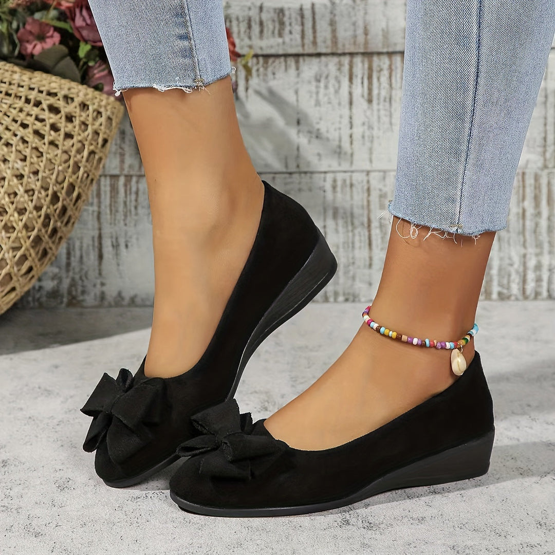 Ballerine nere donna, suola imbottita per il tuo benessere e fiocco moda.