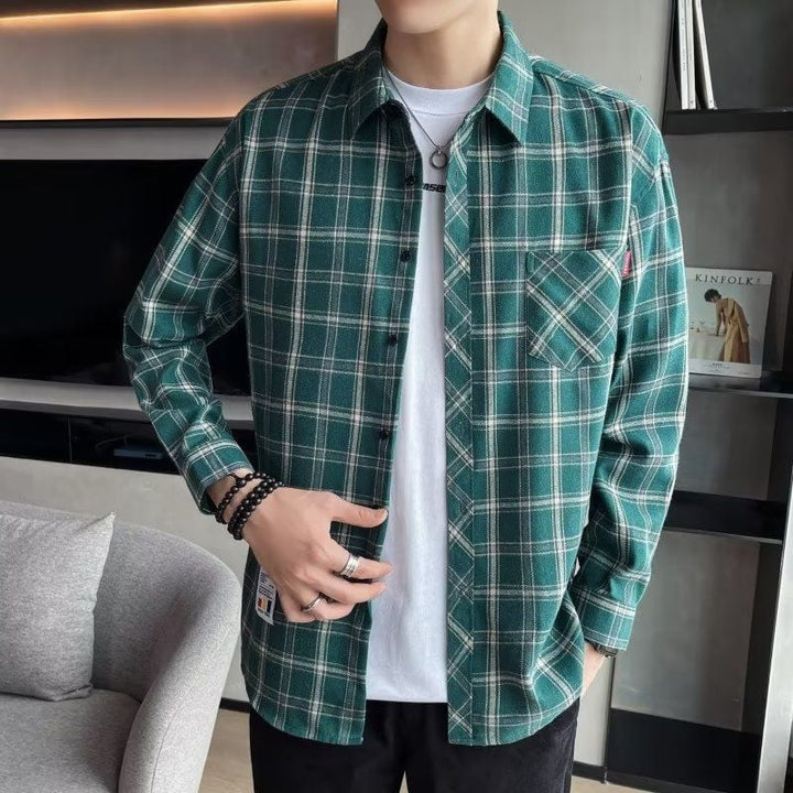 Camicia casual uomo a quadri, maniche lunghe, vestibilità aderente per la moda primavera.