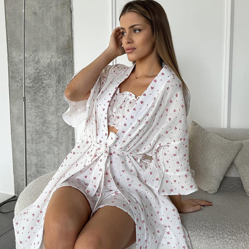 Pigiama donna estivo/invernale, top a tubo e shorts. Un set comodo e alla moda per il tuo relax a casa.