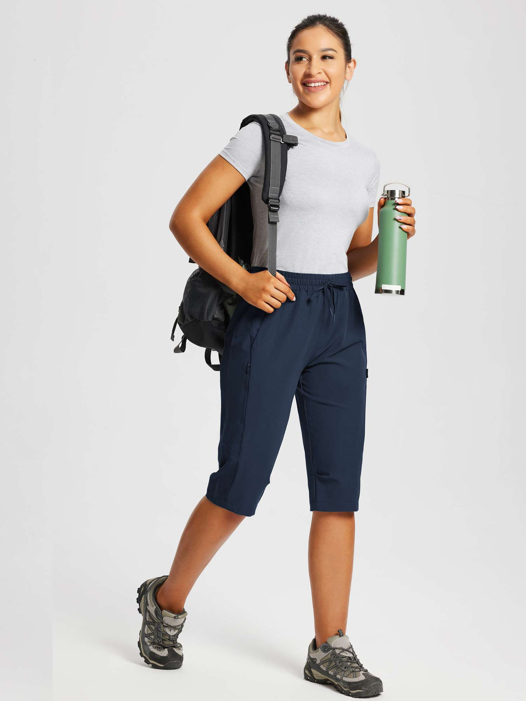 Capri donna per escursioni, resistenti e funzionali, con tasche per accessori.