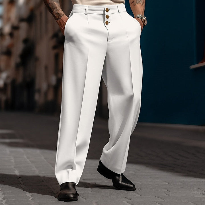 Moda uomo: pantaloni dritti ampi per un'eleganza contemporanea e un comfort superiore. Perfetti per ogni occasione.