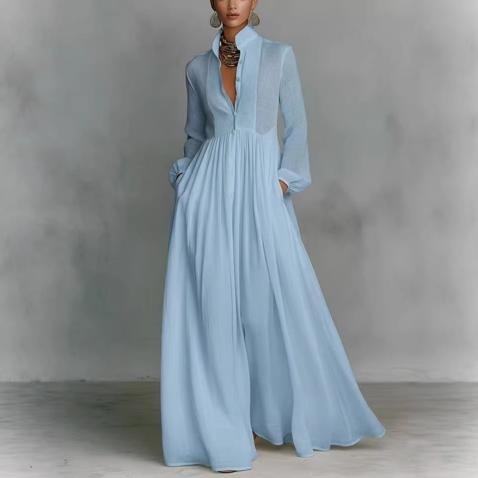Vestito lungo plissettato elegante da donna, ideale per invitata matrimonio e serate autunnali.