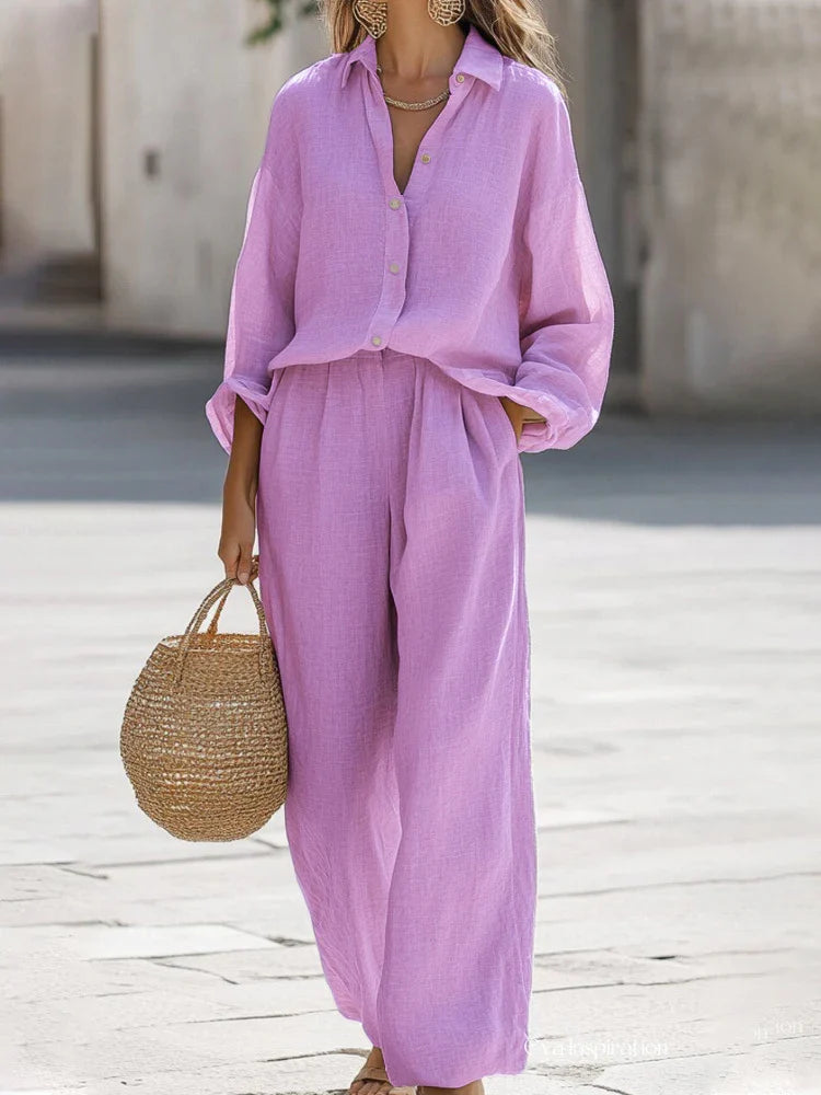 Set due pezzi donna elegante e comodo: camicia morbida e pantaloni ampi in tessuto leggero, ideale per l'estate.