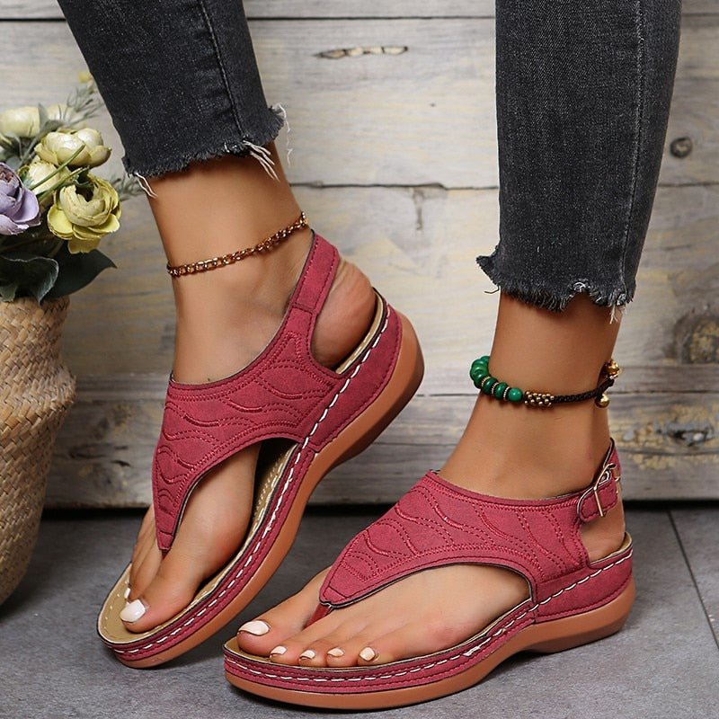 Sandali da donna ortopedici e confortevoli, con cinturini regolabili per una calzata perfetta e supporto.