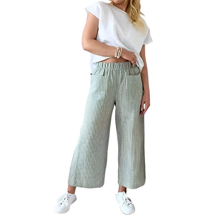Pantaloni donna a righe, comodi per ogni giorno. Ideali per la primavera-estate, perfetti per il tempo libero e relax.