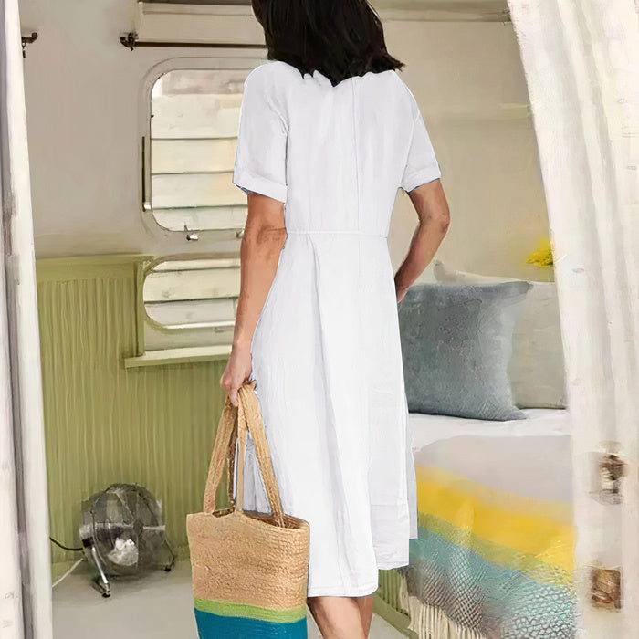 Vestito midi estivo donna in tessuto leggero e traspirante, comodo per le giornate calde.