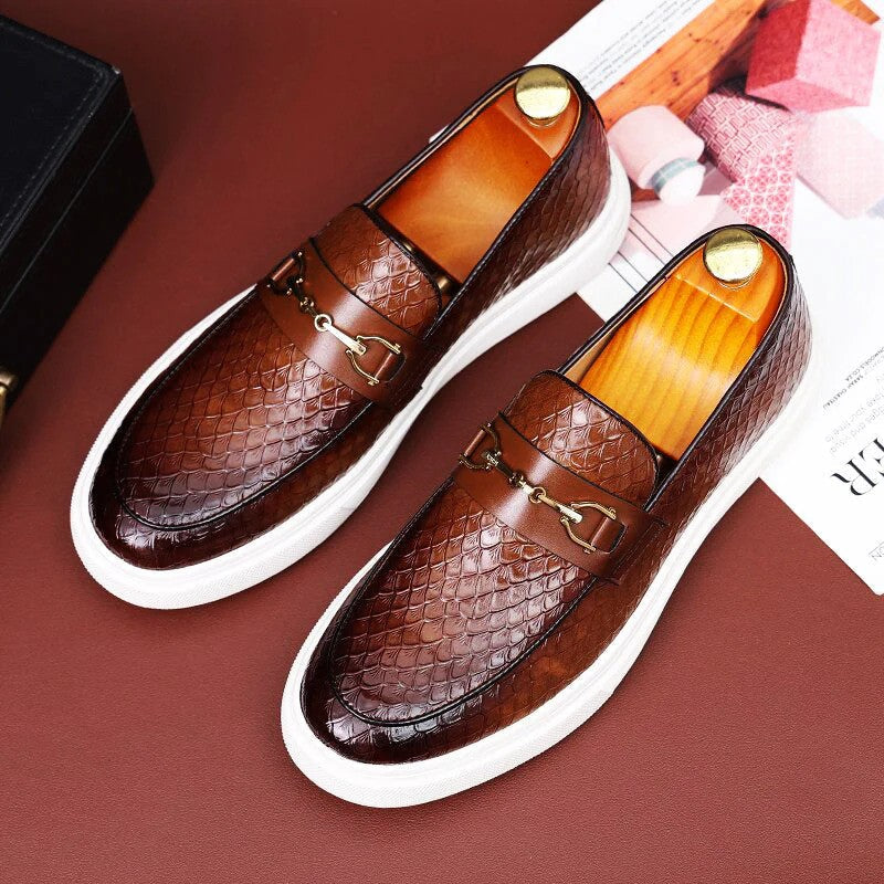 Scarpe estive uomo modello mocassino in ossidiana, perfette per primavera estate, comfort e stile casual-elegante.