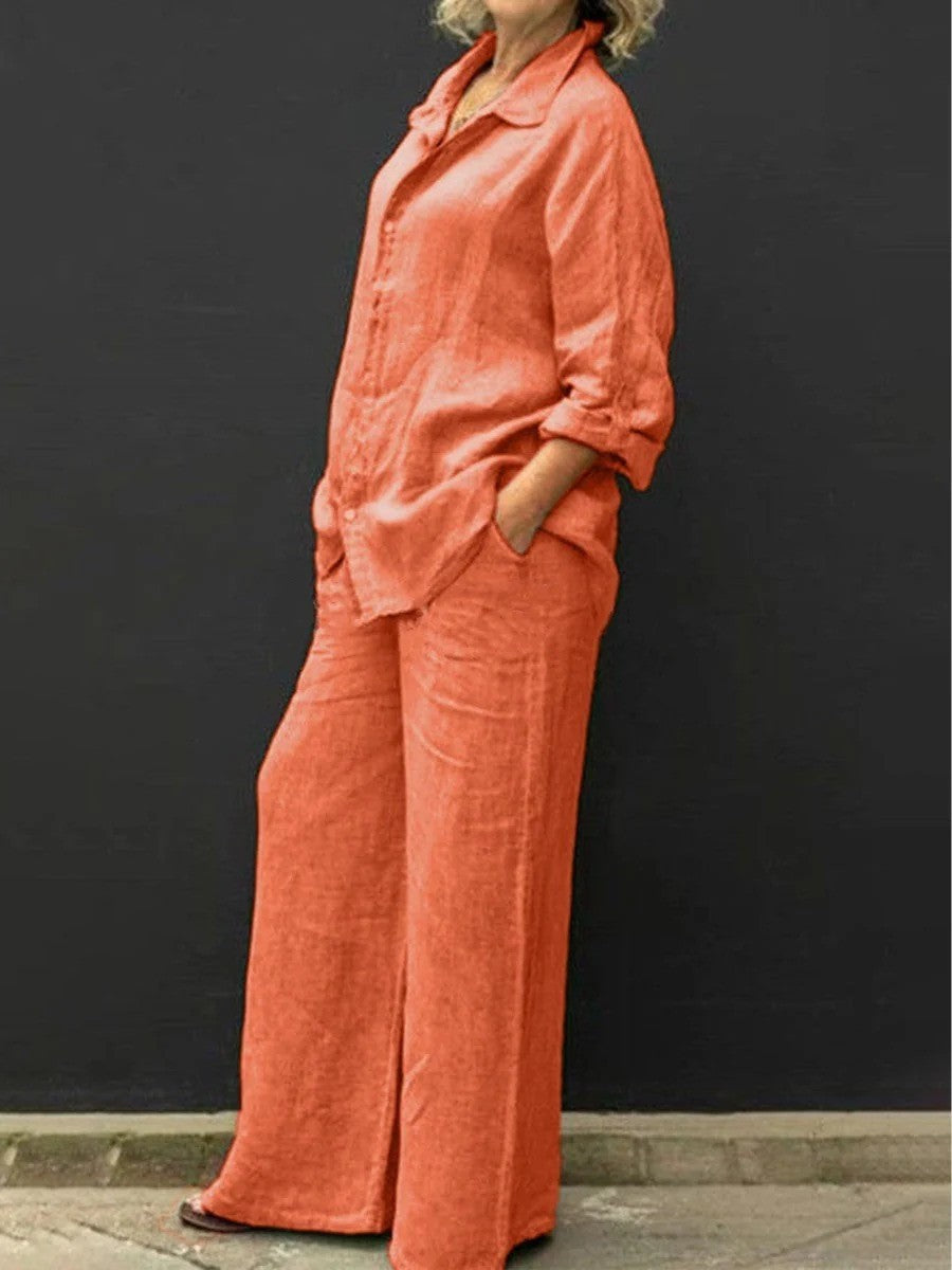Completo elegante da donna invernale due pezzi sartoriale per un look formale in ufficio.