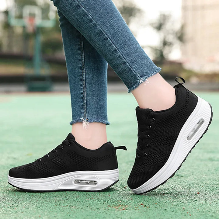 Calzature donna comode, ammortizzate e con supporto plantare per un benessere dei piedi totale.