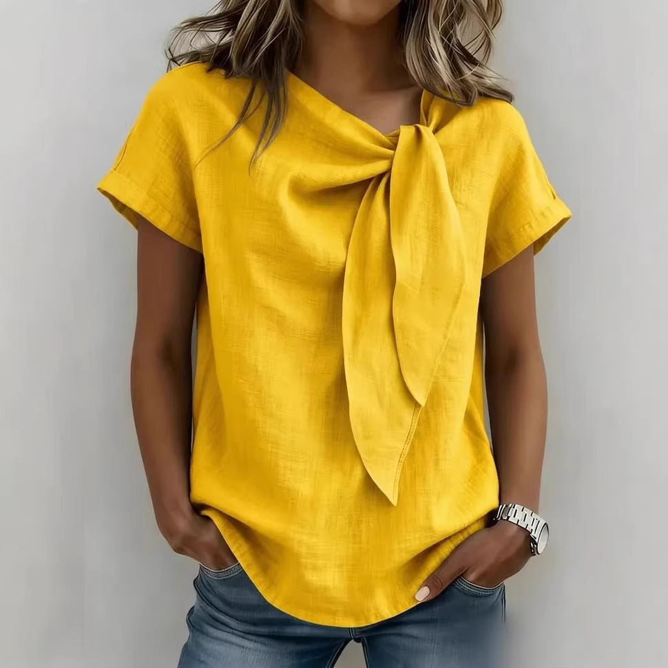 Maglietta donna versatile a maniche corte, ideale per uno stile semplice e come top estivo. Abbigliamento quotidiano.