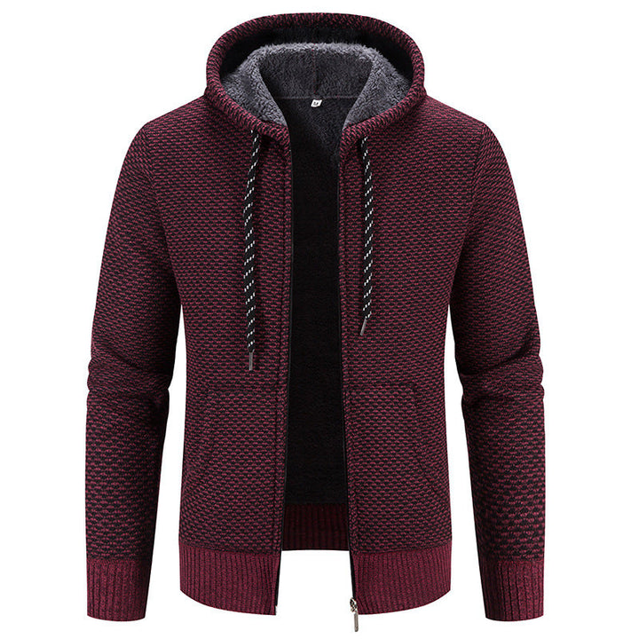Cappotto invernale uomo con cappuccio e cerniera, stile casual per comfort e protezione dal freddo.