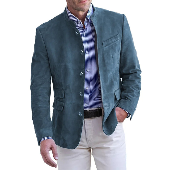 Blazer uomo autunnale elegante con taglio strutturato, ideale per outfit formali e casual. Giacca moda uomo.