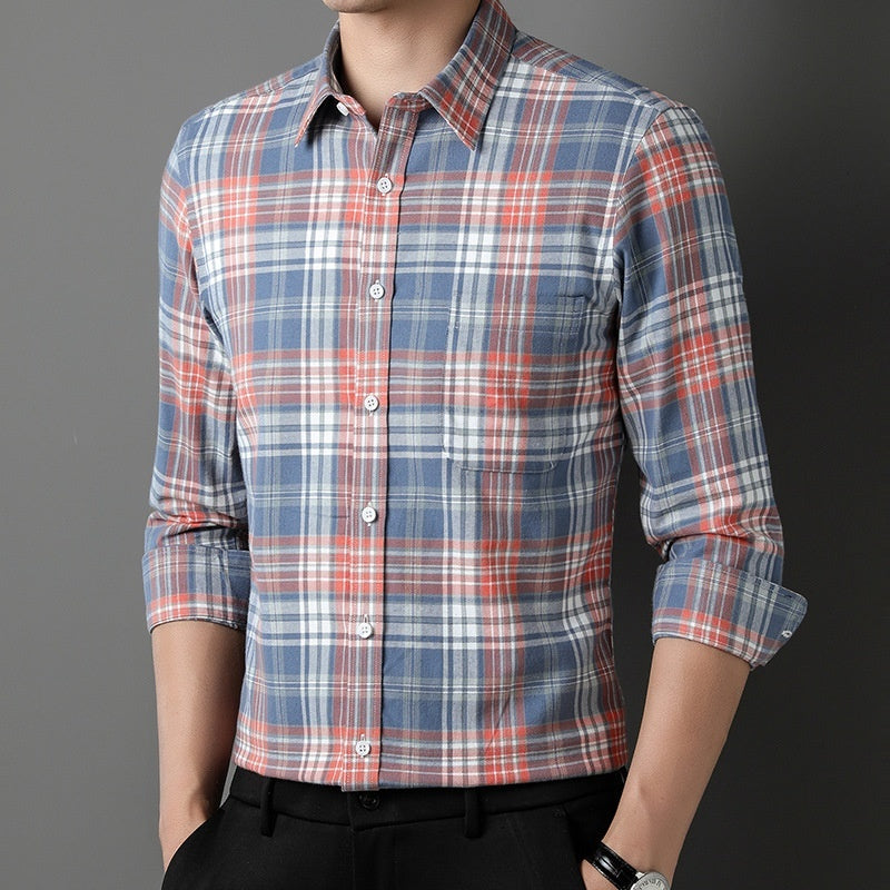 Camicia uomo a quadri elegante con maniche lunghe, vestibilità regolare. Ideale per casual e tempo libero.