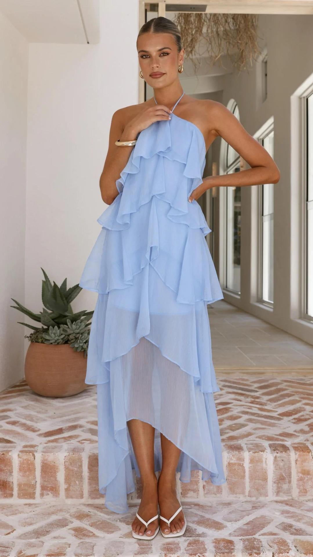 Vestito lungo donna con stampa floreale estiva, spalle scoperte. Per un look chic.