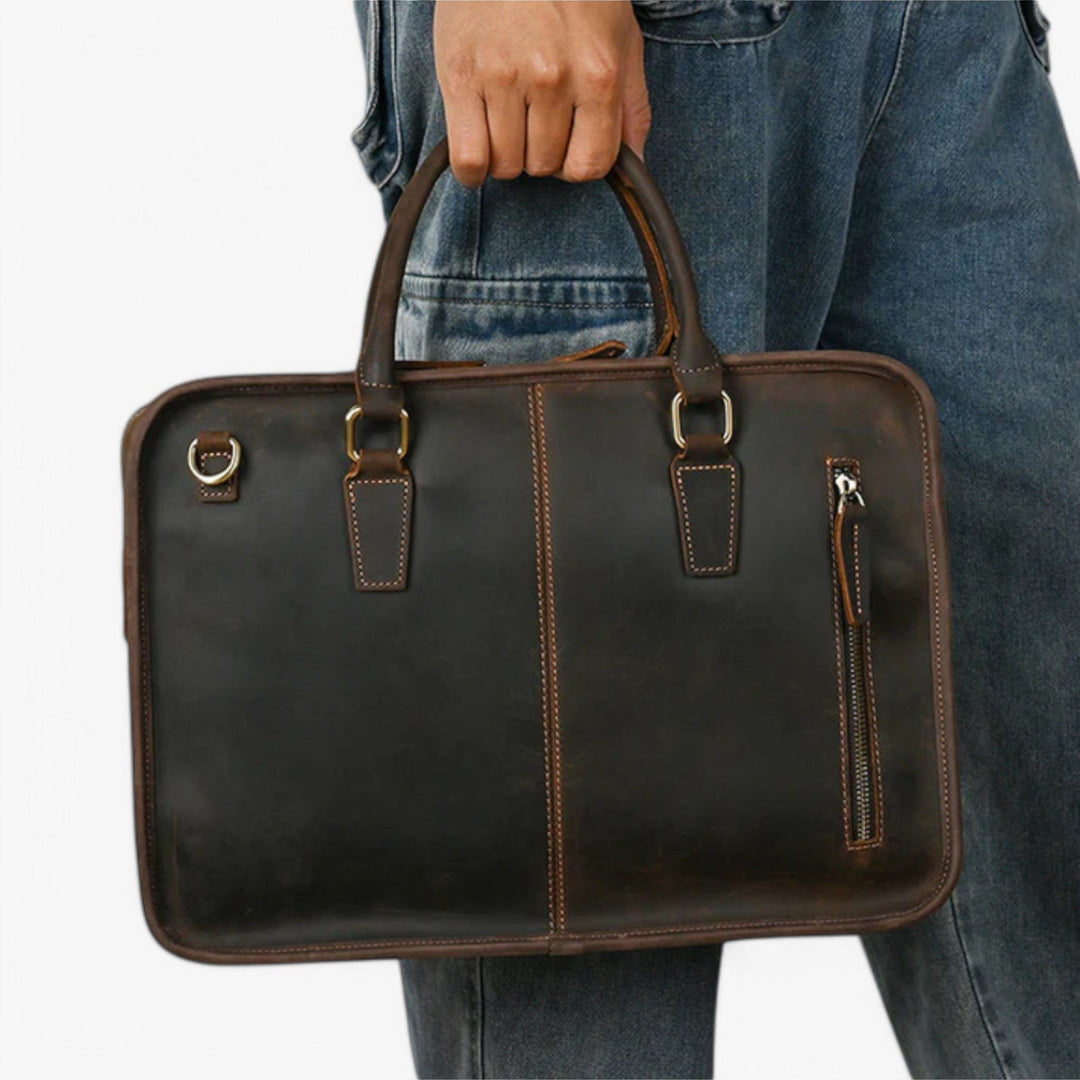 Borsa portadocumenti donna funzionale, per laptop e documenti. Ideale per l'ufficio o viaggi di lavoro.