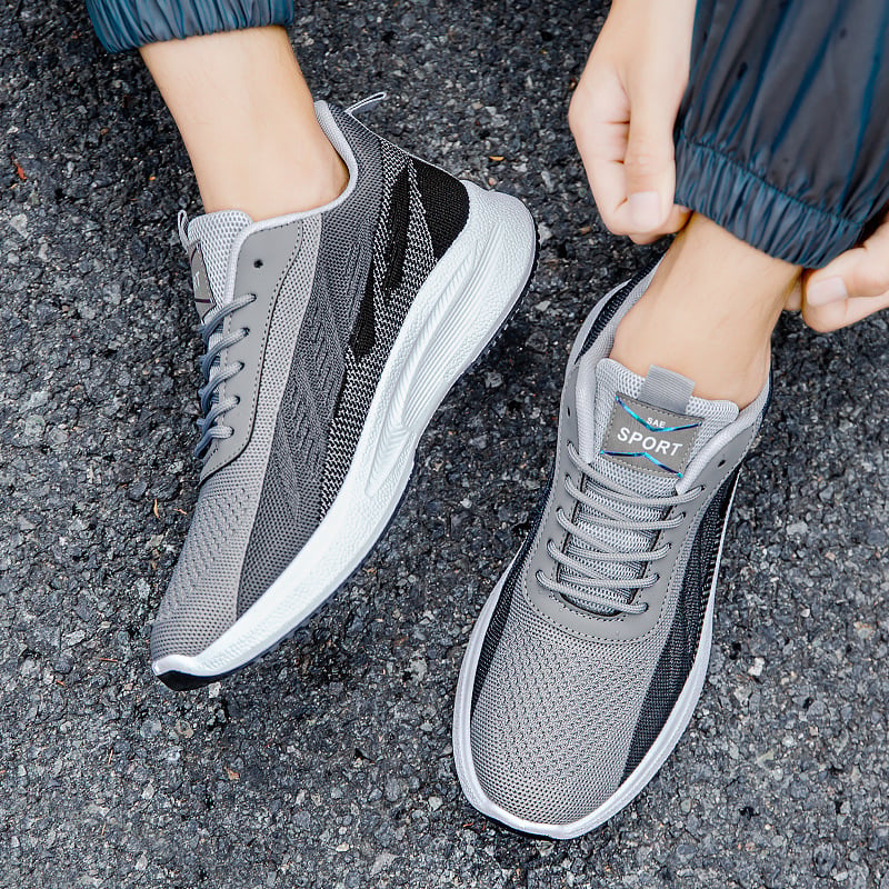 Scarpe uomo sneakers casual, comfort e stile abbinati, con lacci, per un uso quotidiano.