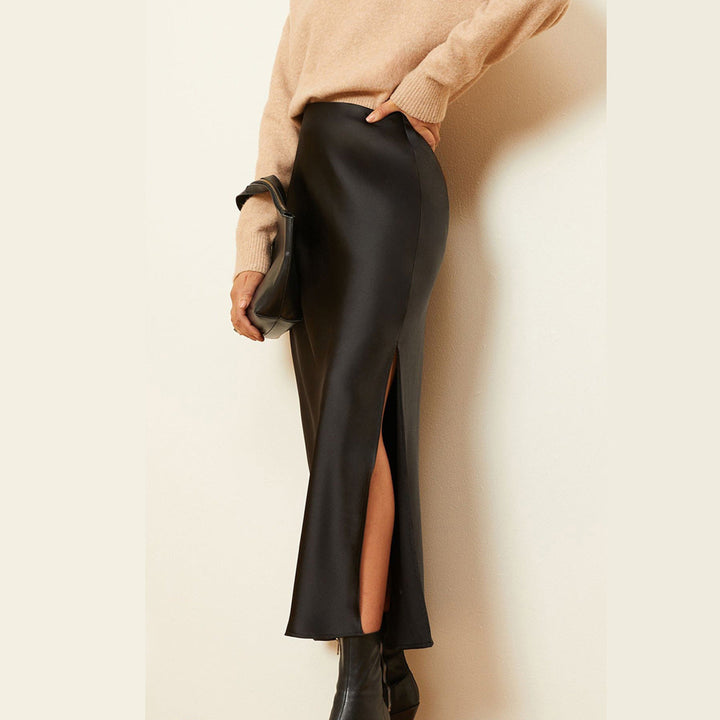 Gonna midi donna vita alta con spacco obliquo ed elastico, stile elegante e moderno per ogni occasione.