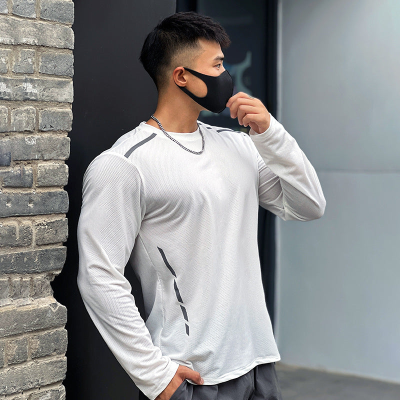 Maglia uomo elegante girocollo manica lunga, caratterizzata da un'esclusiva stampa artistica di design.