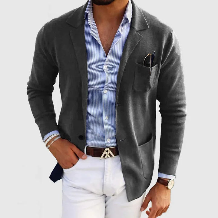 Blazer uomo elegante-casual per autunno, giacca avvolgente a vestibilità su misura, collo strutturato.