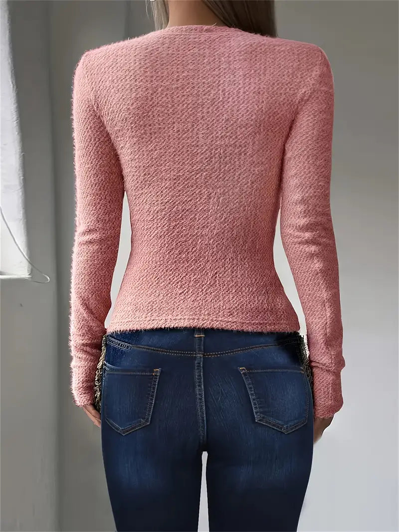 Maglione donna blu cielo, girocollo minimalista per uno stile casual-elegante in inverno.
