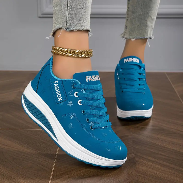 Sneakers donna ortopediche per benessere dei piedi, offrono comfort duraturo e supporto per attività quotidiane.