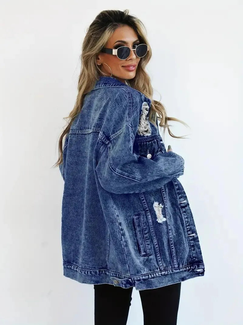 Stile e comfort: giacca oversize impermeabile foderata da donna. Ideale per avventure urbane.