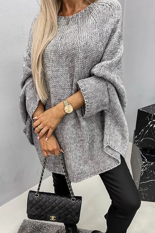 Maglione oversize donna moda autunno inverno. Caldo pullover con scollo rotondo, casual ma elegante per il comfort quotidiano.