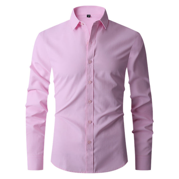 Dettaglio di tessuto e cuciture della camicia slim fit uomo, qualità e stile per ogni occasione.
