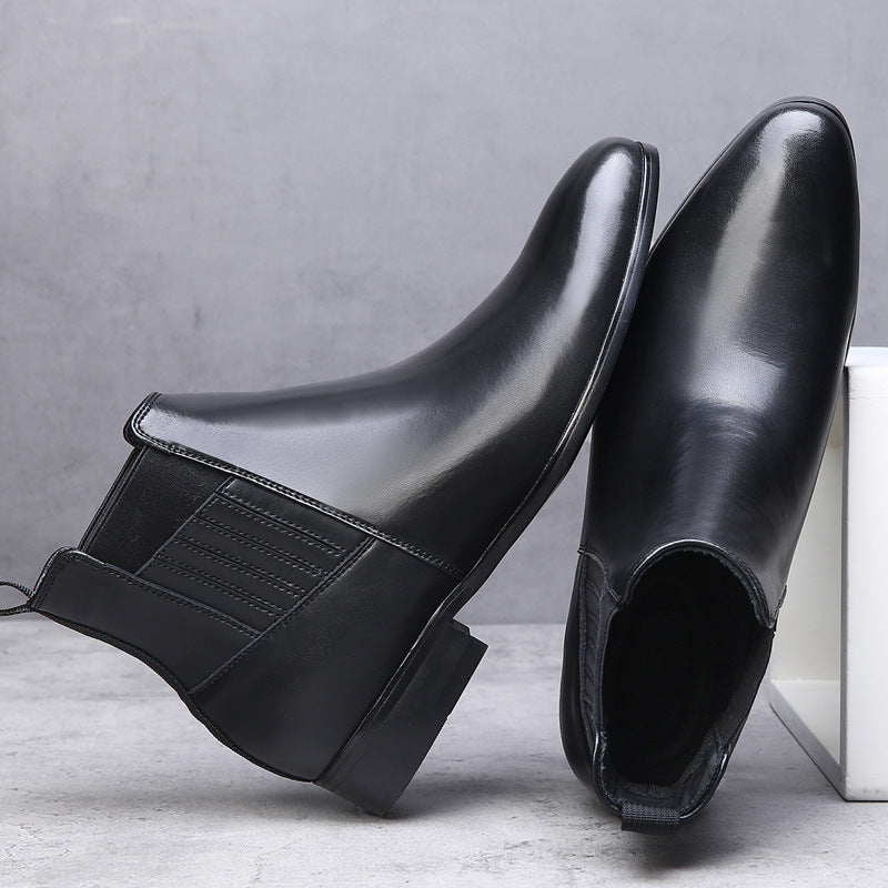 Stivaletti Chelsea uomo confortevoli con design elegante e punta affusolata. Un must-have per la moda maschile.