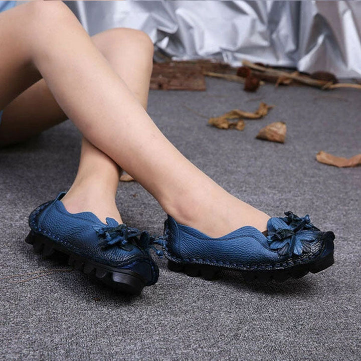 Scarpe donna floreali per primavera, comfort duraturo, perfette per passeggio e outfit casual.