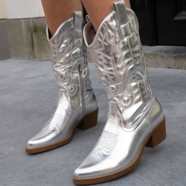 Stivali western donna metallizzati per un look audace, comodi e di tendenza, perfetti per ogni festa.