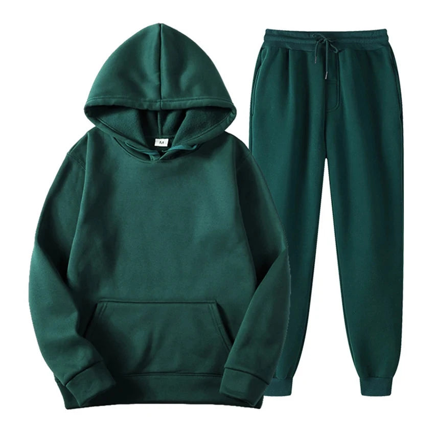 Pantaloni jogging uomo con tasche e polsini elasticizzati, parte del set sportivo, pratici e stilosi.