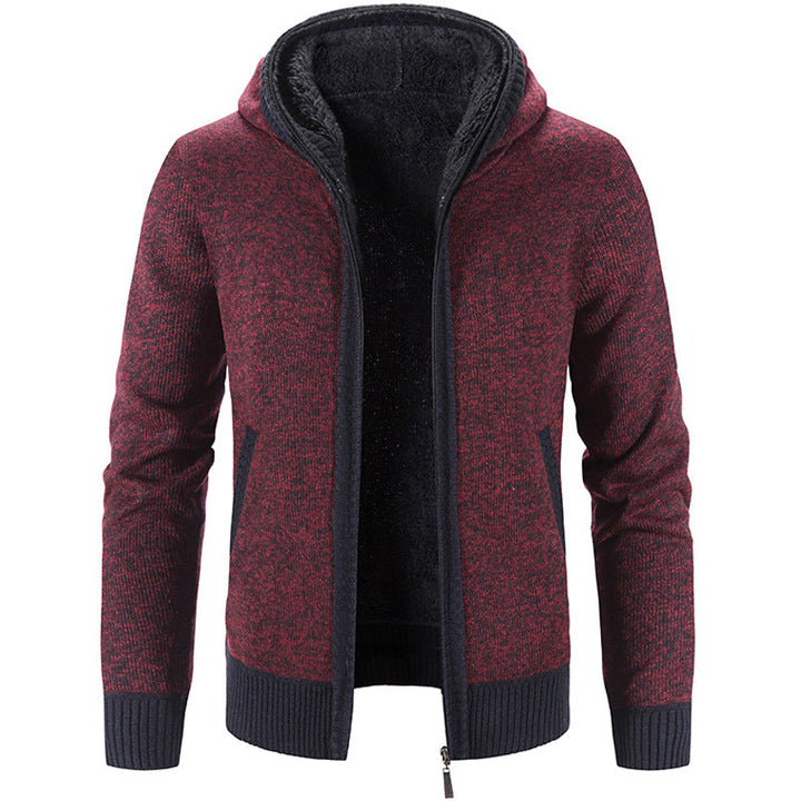 Cardigan uomo con zip e cappuccio, per abbigliamento casual. Comodo outerwear maschile e alla moda.