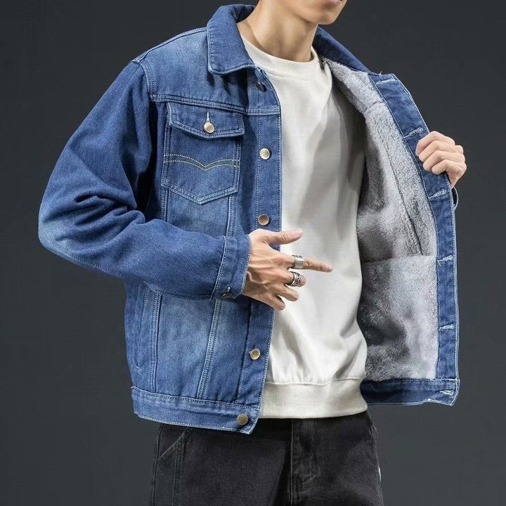 Giacca classica in denim da uomo, colore blu. Stile robusto ed elegante, ideale per primavera/autunno.