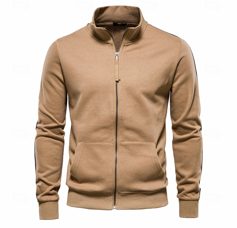 Elegante giacca uomo khaki leggera con cerniera e collo alto. Abbigliamento esterno versatile per l'inverno.