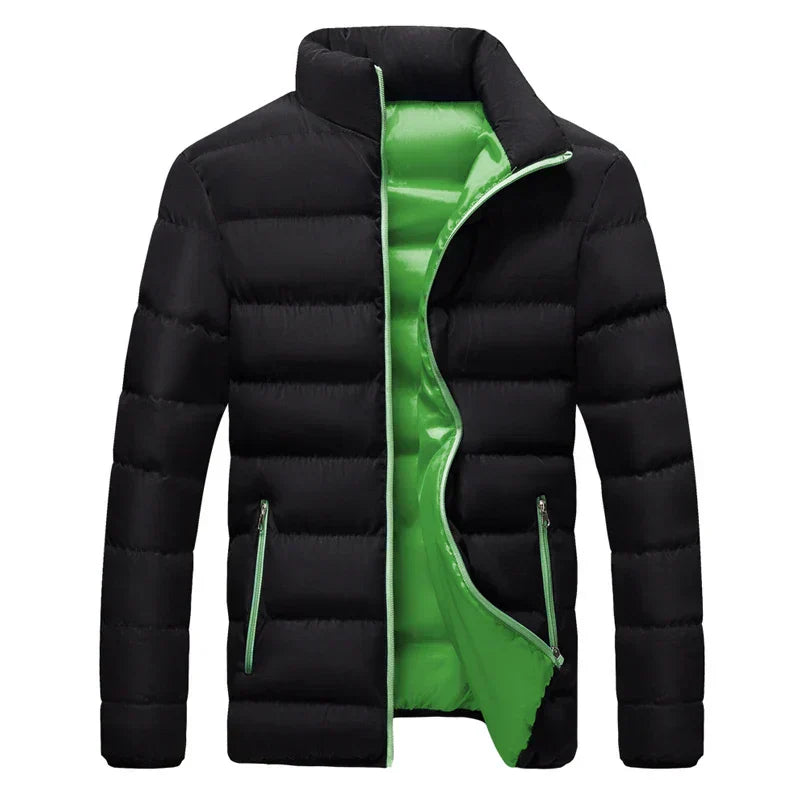 Giacca da uomo trapuntata con finitura moderna, chiusura a zip robusta. Abbigliamento invernale leggero e stiloso.