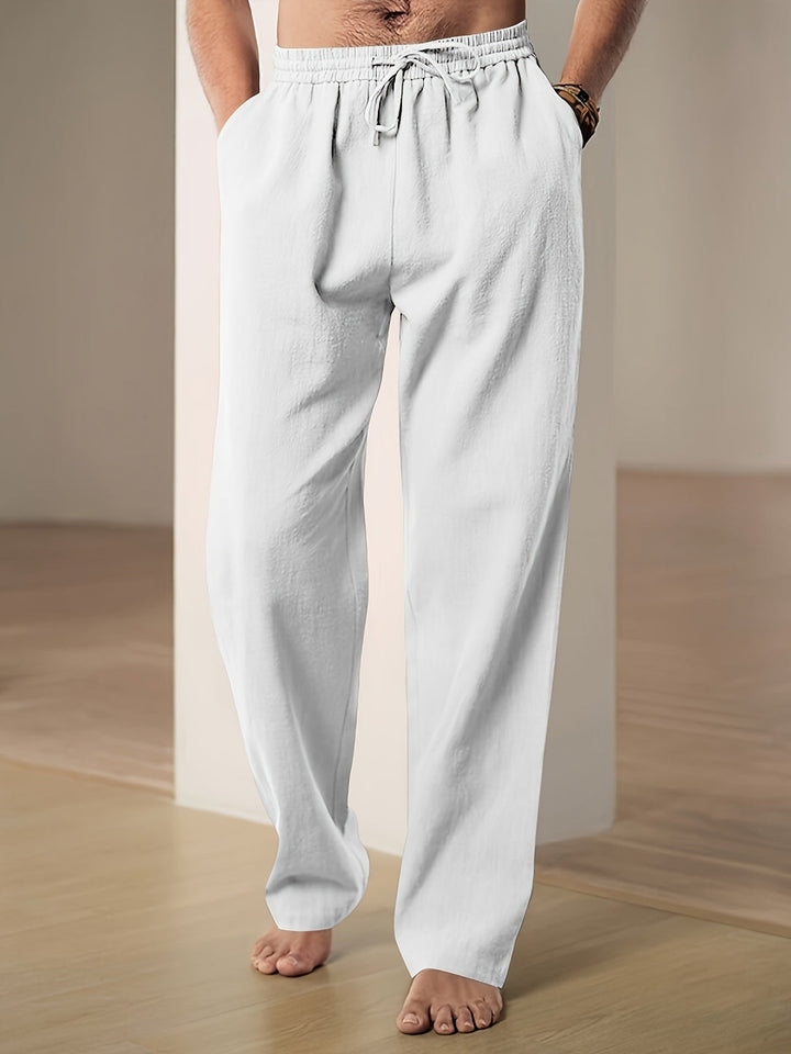 Pantaloni lino uomo estivi, vestibilità rilassata, ideali per comfort casual e moda estiva.