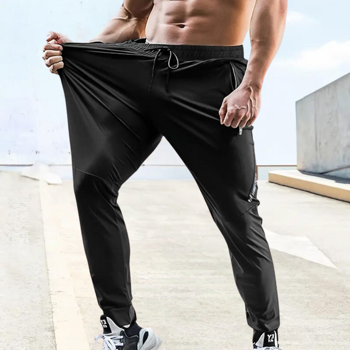 Pantaloni leggeri da uomo per sport e fitness, abbigliamento comodo ideale per allenamento e attività outdoor.
