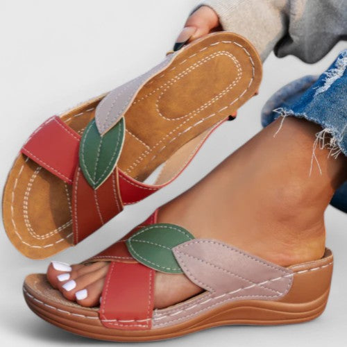 Sandali con zeppa ortopedici da donna, design comodo e supporto ammortizzato per il massimo comfort estivo.