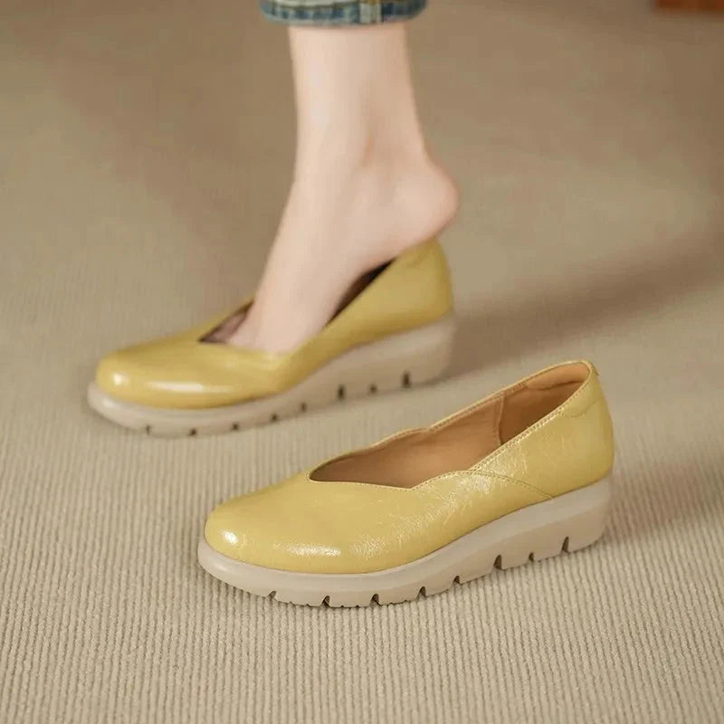 Ballerine ortopediche da donna per comfort quotidiano e supporto. Ideali per la salute del piede con stile.