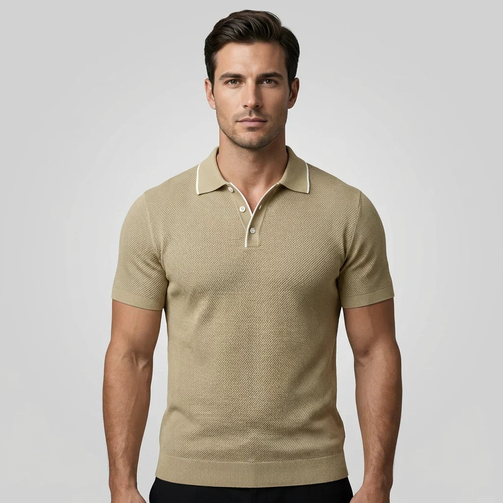 Polo da uomo in maglia a maniche corte, ideale per uno stile casual ed elegante.