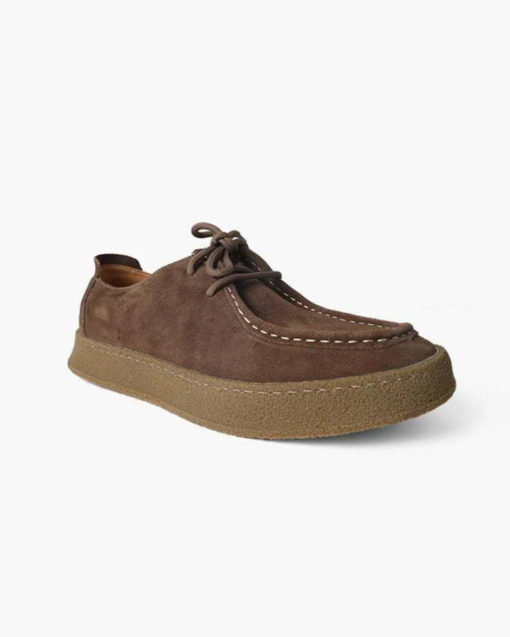Eleganti mocassini uomo loafers con suola crepe, ideali per un comfort quotidiano e look smart casual.