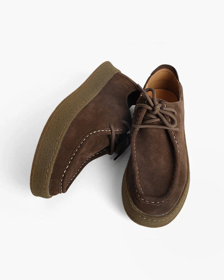 Mocassini da uomo stile disinvolto, con suola crepe robusta e design classico moc-toe.