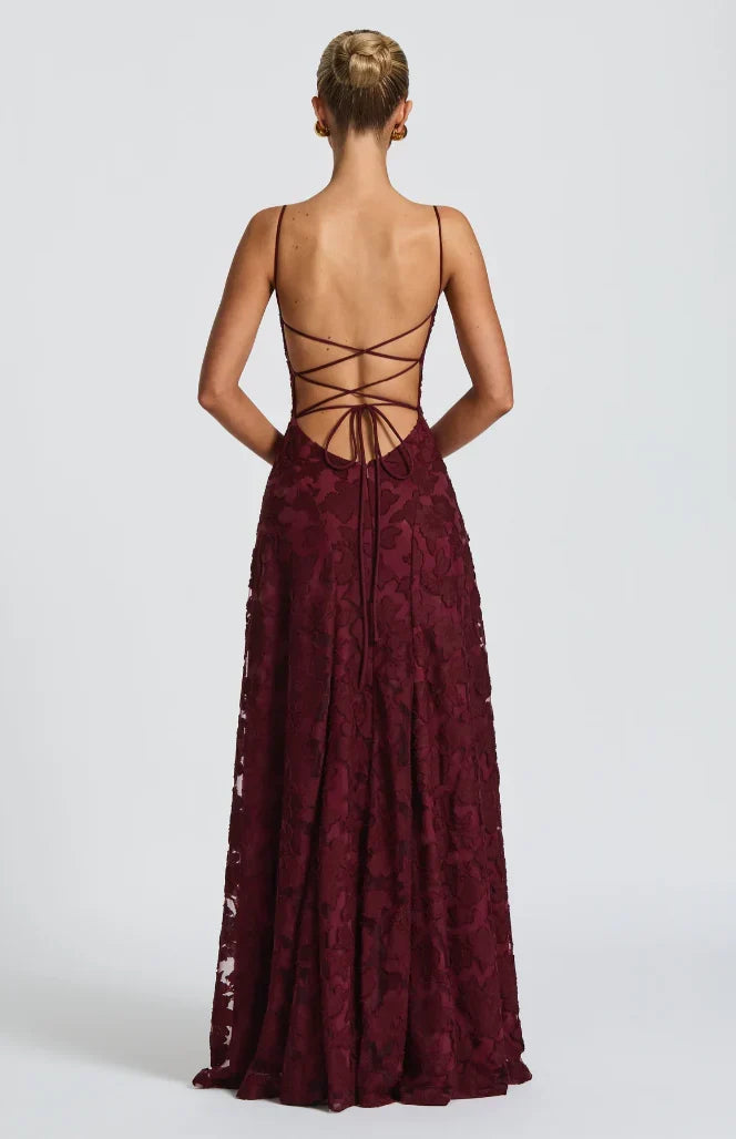 Vestito elegante da sera lungo donna, scollo a cuore, perfetto per occasioni importanti e feste.