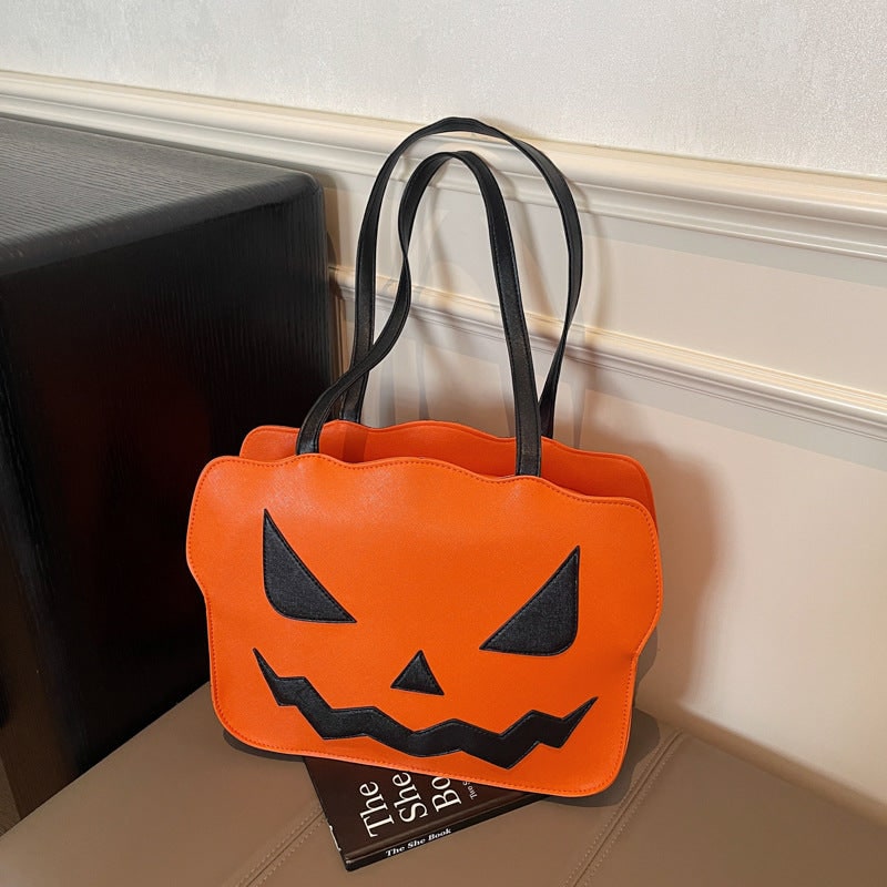 Accessorio spettrale: borsa a tracolla donna Halloween con zucca Jack-O'-Lantern intagliata, perfetta per feste.