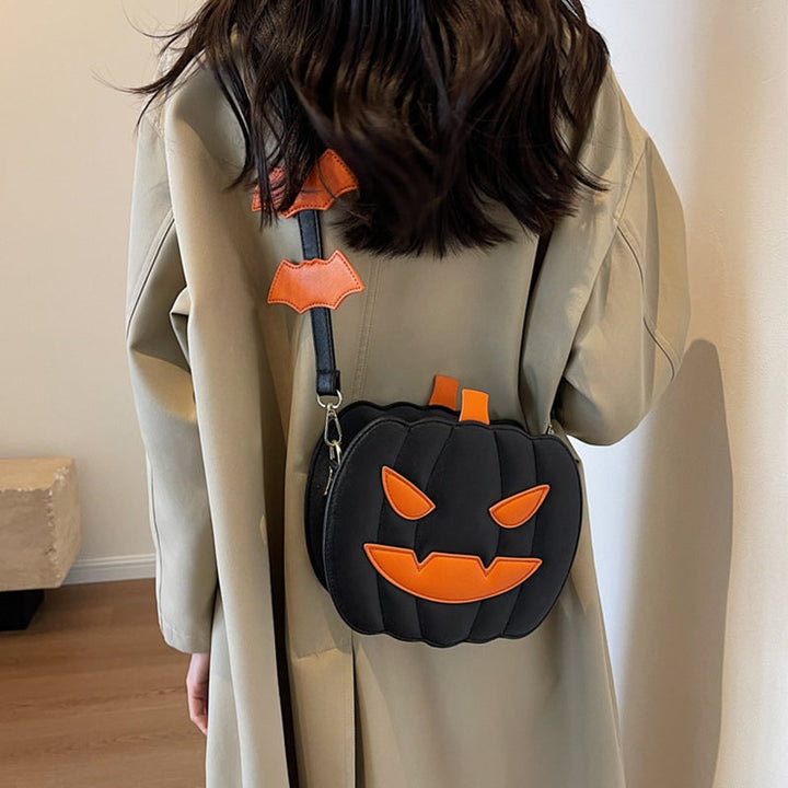 Borsa a tracolla da donna per Halloween con stampa zucca Jack-O-Lantern e grafica di pipistrelli.