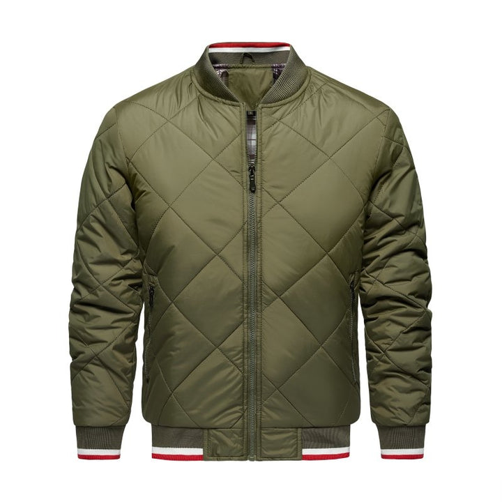 Giacca bomber uomo elegante, modello trapuntato geometrico, versatile per abbigliamento maschile.