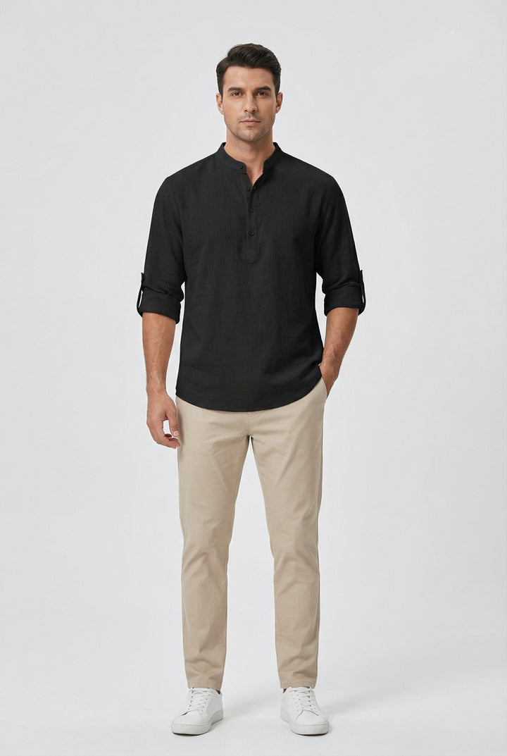 Camicia uomo estiva, comfort traspirante, maniche arrotolate, look fresco e rilassato per la moda uomo.